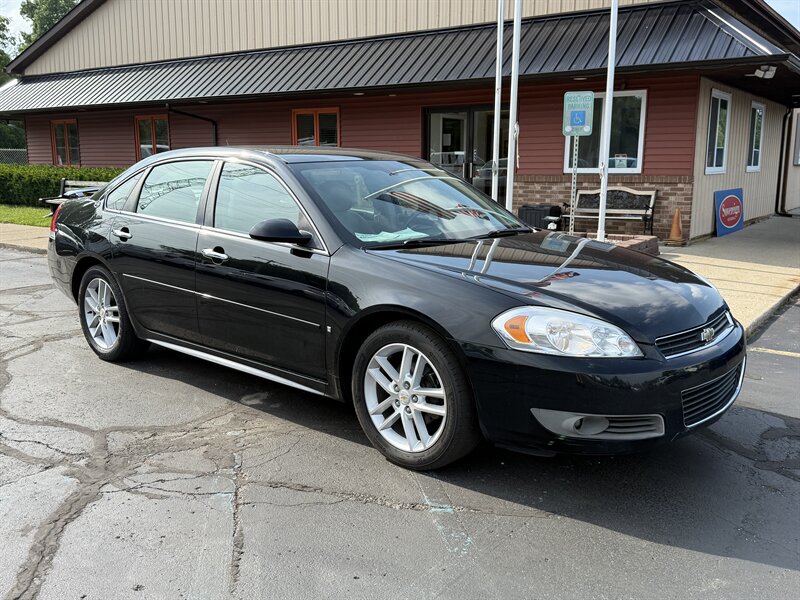 2009 Chevrolet Impala LTZ - Photo 1 - Flushing, MI 48433