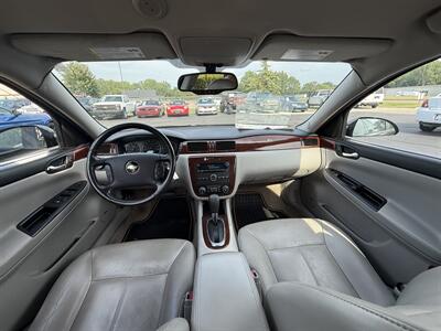 2009 Chevrolet Impala LTZ   - Photo 15 - Flushing, MI 48433