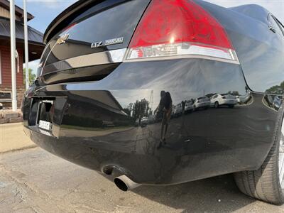 2009 Chevrolet Impala LTZ   - Photo 30 - Flushing, MI 48433