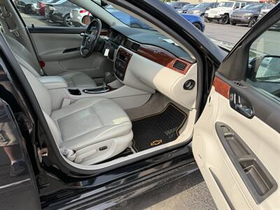 2009 Chevrolet Impala LTZ   - Photo 22 - Flushing, MI 48433