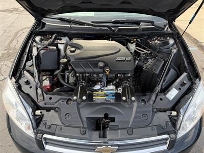 2009 Chevrolet Impala LTZ   - Photo 26 - Flushing, MI 48433