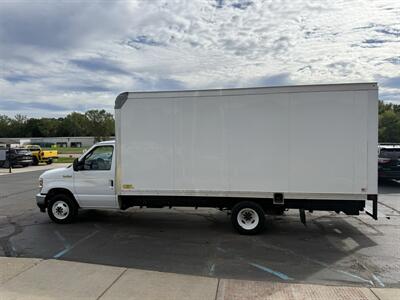 2024 Ford E-350 SD  17' Rockford Box - Photo 10 - Flushing, MI 48433
