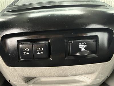 2018 Toyota Sienna LE 7-Passenger  AWD - Photo 20 - Flushing, MI 48433