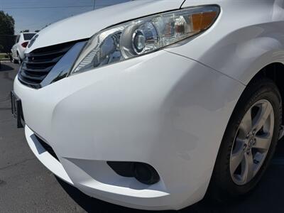 2011 Toyota Sienna LE 8-Passenger   - Photo 35 - Flushing, MI 48433