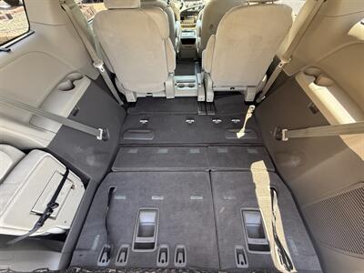 2011 Toyota Sienna LE 8-Passenger   - Photo 31 - Flushing, MI 48433