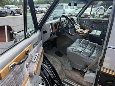 1991 GMC Vandura G2500 Geneva Conversion - Photo 10 - Flushing, MI 48433