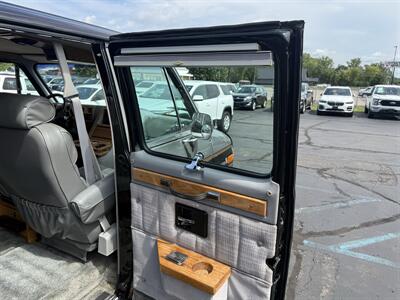 1991 GMC Vandura G2500 Geneva Conversion - Photo 40 - Flushing, MI 48433