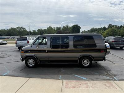 1991 GMC Vandura G2500 Geneva Conversion - Photo 8 - Flushing, MI 48433