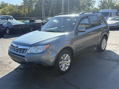 2011 Subaru Forester 2.5X Premium  AWD - Photo 2 - Flushing, MI 48433