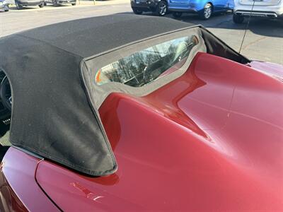 2009 Saturn SKY Red Line  5-Speed Manual - Photo 14 - Flushing, MI 48433