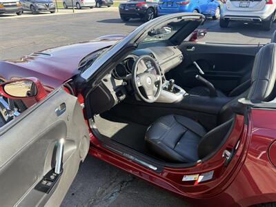 2009 Saturn SKY Red Line  5-Speed Manual - Photo 12 - Flushing, MI 48433