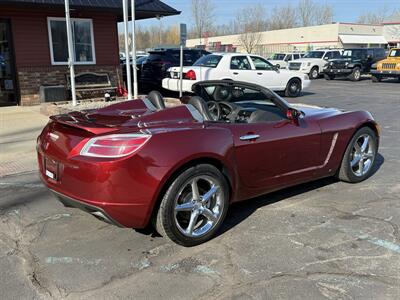 2009 Saturn SKY Red Line  5-Speed Manual - Photo 7 - Flushing, MI 48433