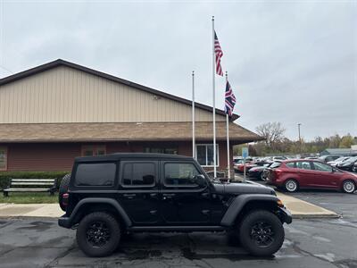 2024 Jeep Wrangler 4-Door Willys   - Photo 4 - Flushing, MI 48433