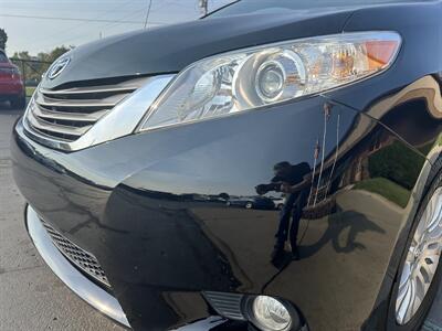 2013 Toyota Sienna XLE 8-Passenger   - Photo 34 - Flushing, MI 48433