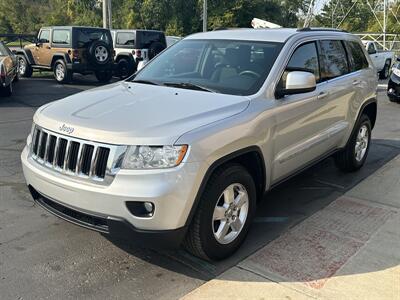 2013 Jeep Grand Cherokee Laredo  4WD - Photo 2 - Flushing, MI 48433