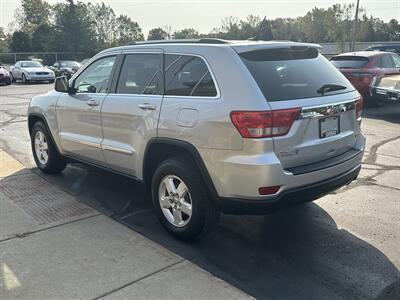 2013 Jeep Grand Cherokee Laredo  4WD - Photo 7 - Flushing, MI 48433