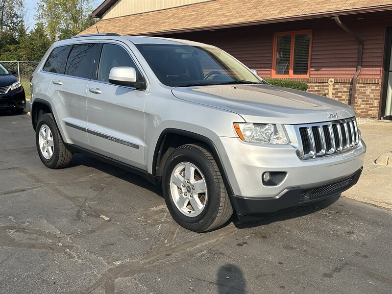 2013 Jeep Grand Cherokee Laredo  4WD - Photo 1 - Flushing, MI 48433