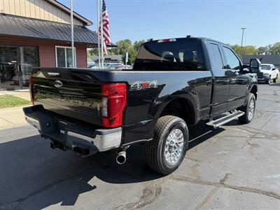 2020 Ford F-350 Super Duty XLT  4X4 - Photo 5 - Flushing, MI 48433
