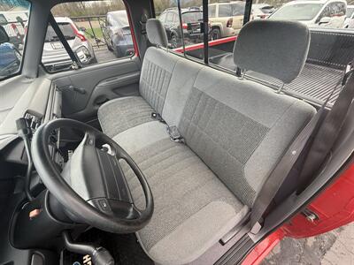 1995 Ford F-150 XL   - Photo 21 - Flushing, MI 48433