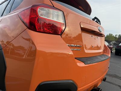 2014 Subaru XV Crosstrek 2.0i Premium AWD  5-Speed Manual - Photo 20 - Flushing, MI 48433