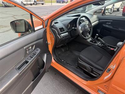 2014 Subaru XV Crosstrek 2.0i Premium AWD  5-Speed Manual - Photo 12 - Flushing, MI 48433