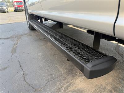 2018 Ford F-250 Super Duty XLT  Crew Cab 4X4 - Photo 21 - Flushing, MI 48433