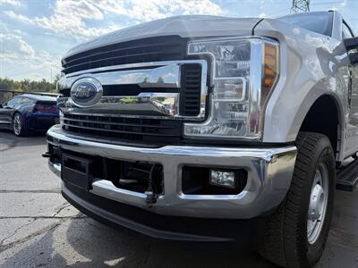 2018 Ford F-250 Super Duty XLT  Crew Cab 4X4 - Photo 36 - Flushing, MI 48433