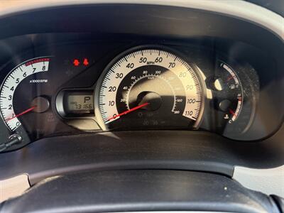 2011 Toyota Sienna Base 7-Passenger   - Photo 12 - Flushing, MI 48433