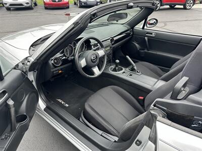 2007 Mazda MX-5 Miata SV   - Photo 16 - Flushing, MI 48433