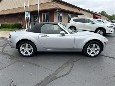 2007 Mazda MX-5 Miata SV   - Photo 4 - Flushing, MI 48433