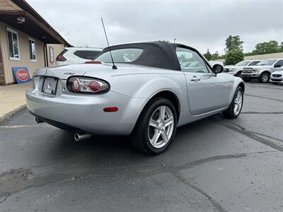 2007 Mazda MX-5 Miata SV   - Photo 6 - Flushing, MI 48433