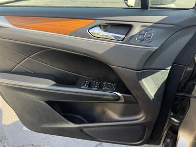 2016 Lincoln MKC Reserve AWD - Photo 9 - Flushing, MI 48433
