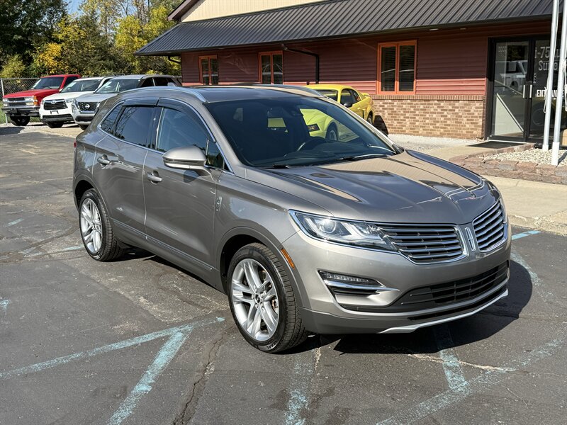 2016 Lincoln MKC Reserve  AWD - Photo 1 - Flushing, MI 48433