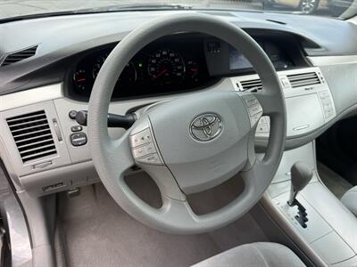 2008 Toyota Avalon XL - Photo 11 - Flushing, MI 48433
