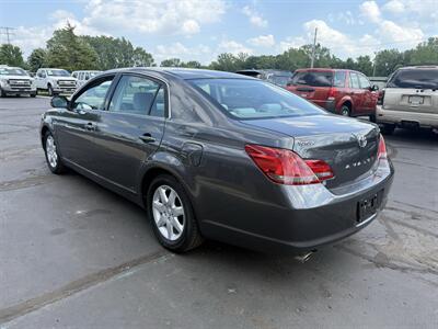 2008 Toyota Avalon XL - Photo 7 - Flushing, MI 48433