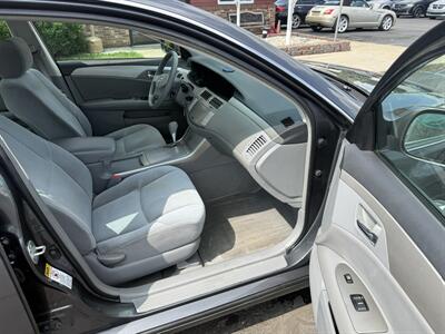 2008 Toyota Avalon XL - Photo 16 - Flushing, MI 48433