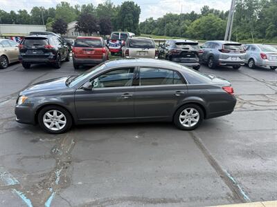 2008 Toyota Avalon XL - Photo 8 - Flushing, MI 48433