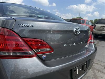 2008 Toyota Avalon XL - Photo 31 - Flushing, MI 48433