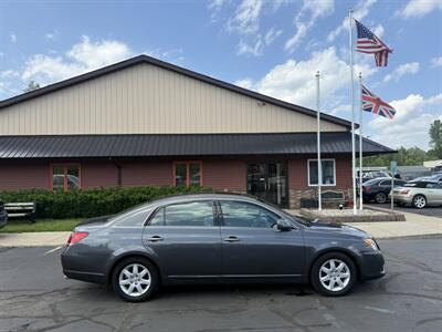2008 Toyota Avalon XL - Photo 4 - Flushing, MI 48433