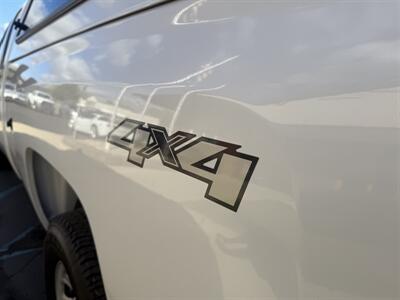 2012 Chevrolet Silverado 2500 Extended Cab  WT 4WD - Photo 21 - Flushing, MI 48433