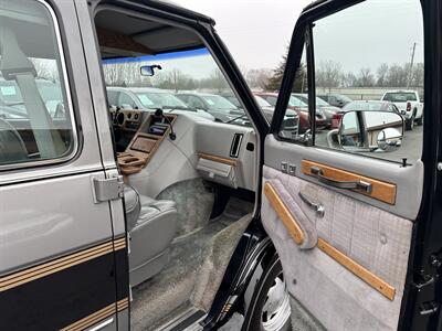 1991 GMC VANDURA G2500  GENEVA CONVERSION - Photo 23 - Flushing, MI 48433