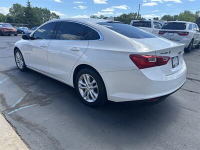 2017 Chevrolet Malibu LT   - Photo 7 - Flushing, MI 48433