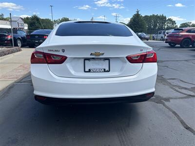 2017 Chevrolet Malibu LT   - Photo 6 - Flushing, MI 48433