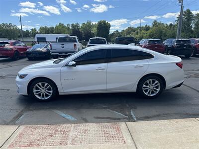 2017 Chevrolet Malibu LT   - Photo 8 - Flushing, MI 48433