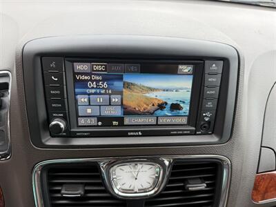 2016 Chrysler Town & Country Touring   - Photo 17 - Flushing, MI 48433