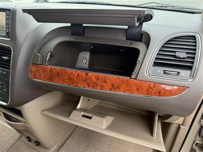 2016 Chrysler Town & Country Touring   - Photo 31 - Flushing, MI 48433