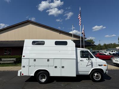 1995 Chevrolet G30 Van Reading Service Body   - Photo 3 - Flushing, MI 48433