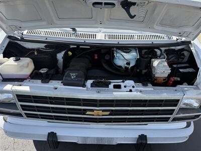 1995 Chevrolet G30 Van Reading Service Body   - Photo 40 - Flushing, MI 48433
