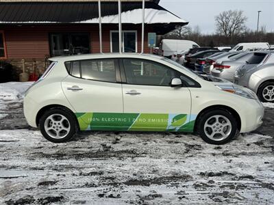 2011 Nissan LEAF SV   - Photo 4 - Flushing, MI 48433