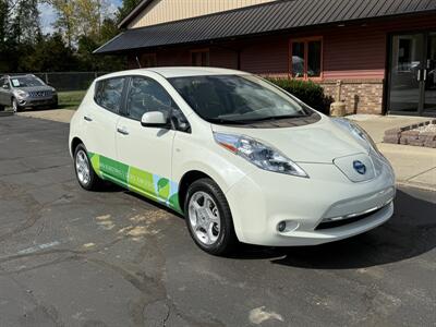 2011 Nissan LEAF SL Hatchback